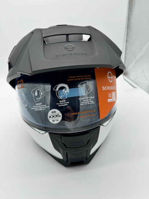 Helma Schuberth E2 velkost 65