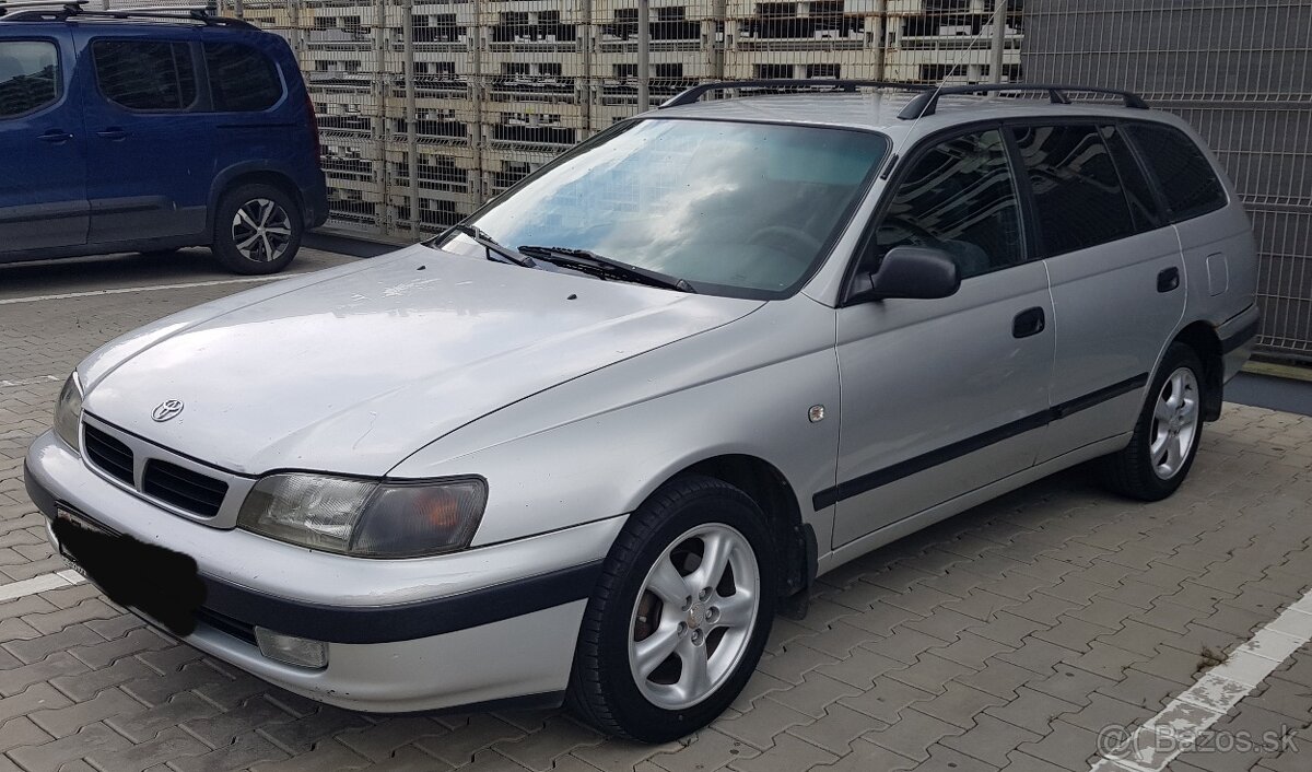 Toyota carina  e  combi 1996 benzín 2,0