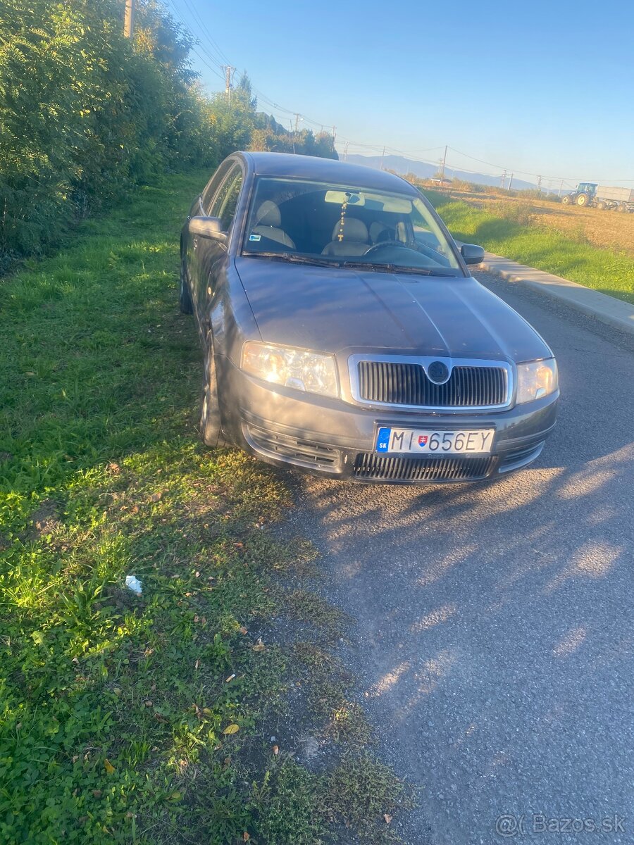 Skoda superb 1.9 tdi 96kw na nahradne diely