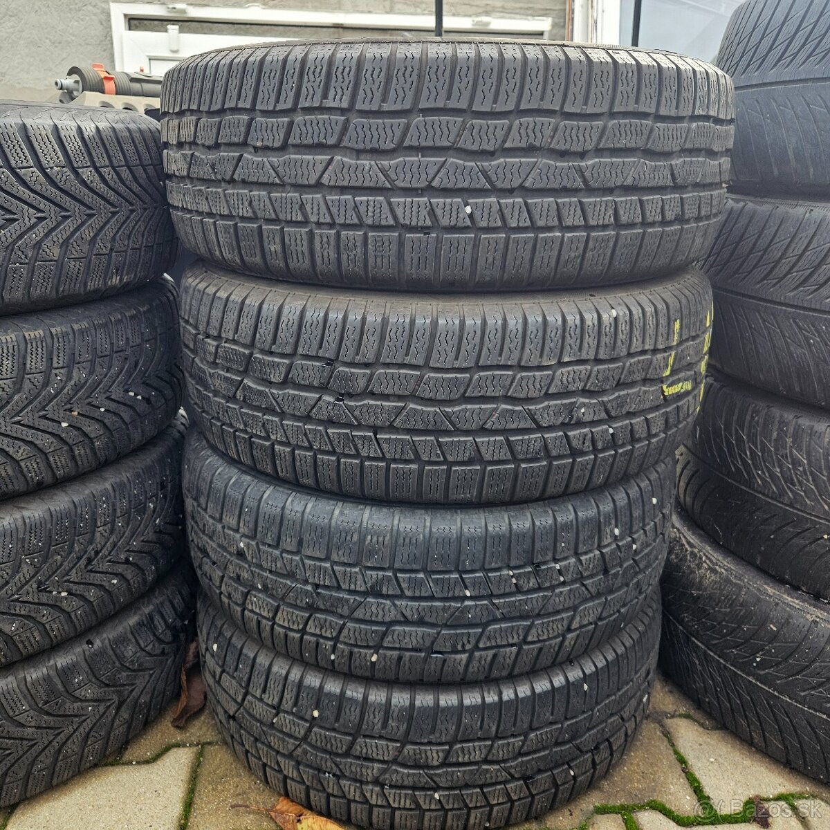 205/60 r16 Continental