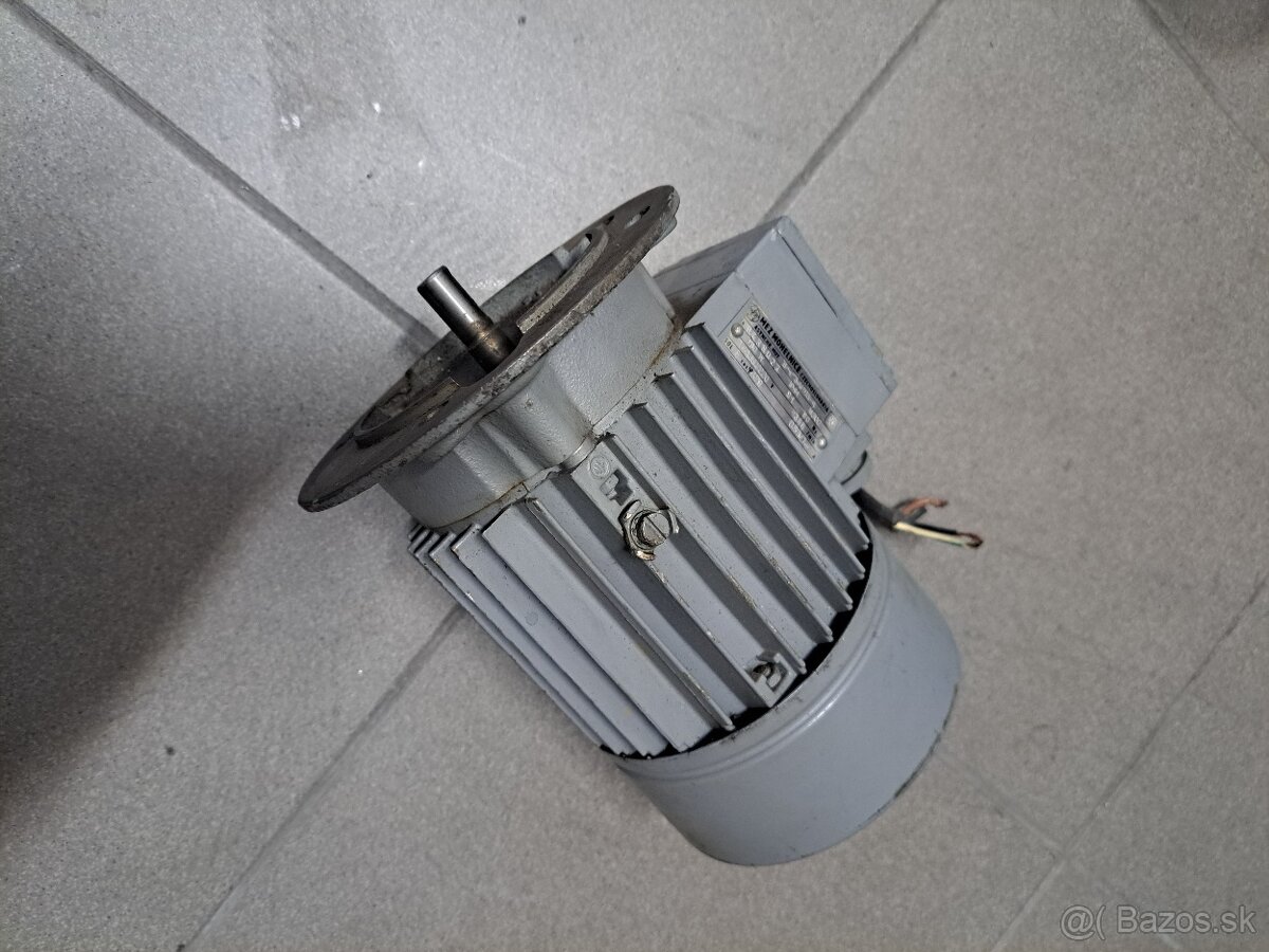 Elektromotor prírubový MEZ Mohelnice, 180 W