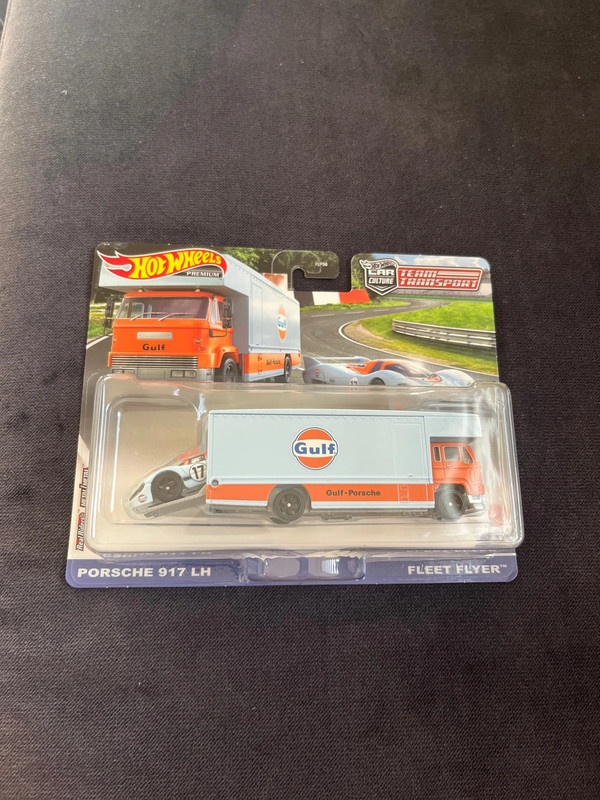 Hot Wheels Team Transport Fleet Flyer Porsche 917Lh