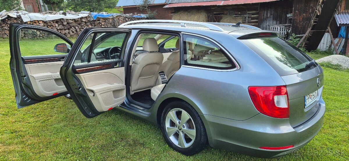 Škoda Superb Combi 1.6 TDI ELEGANCE