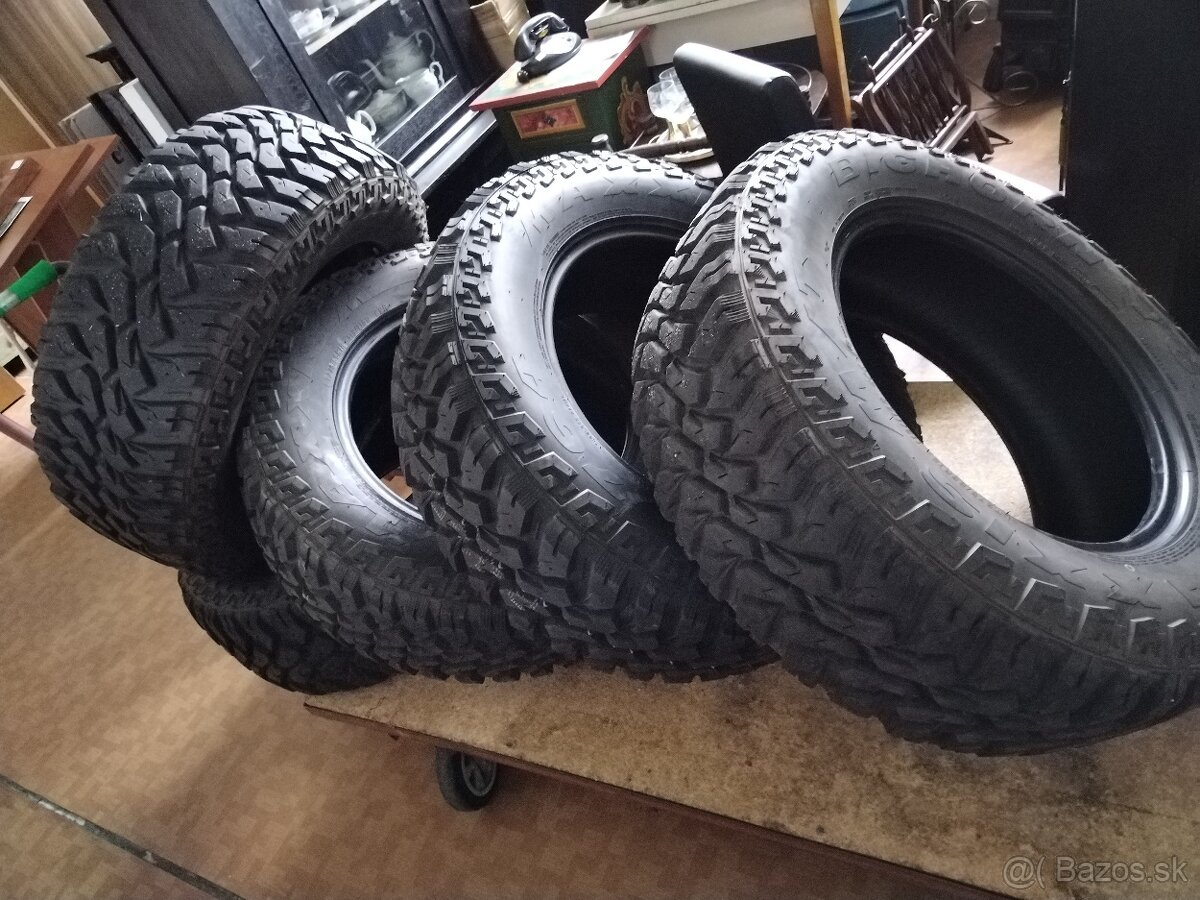 pneu MAXXIS LT 275/65R18 119/1160