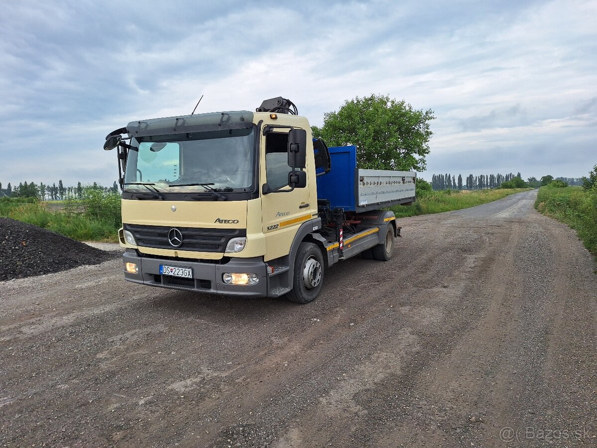 Mercedes atego2 1222