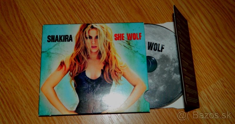 Cd album Shakira -She Wolf