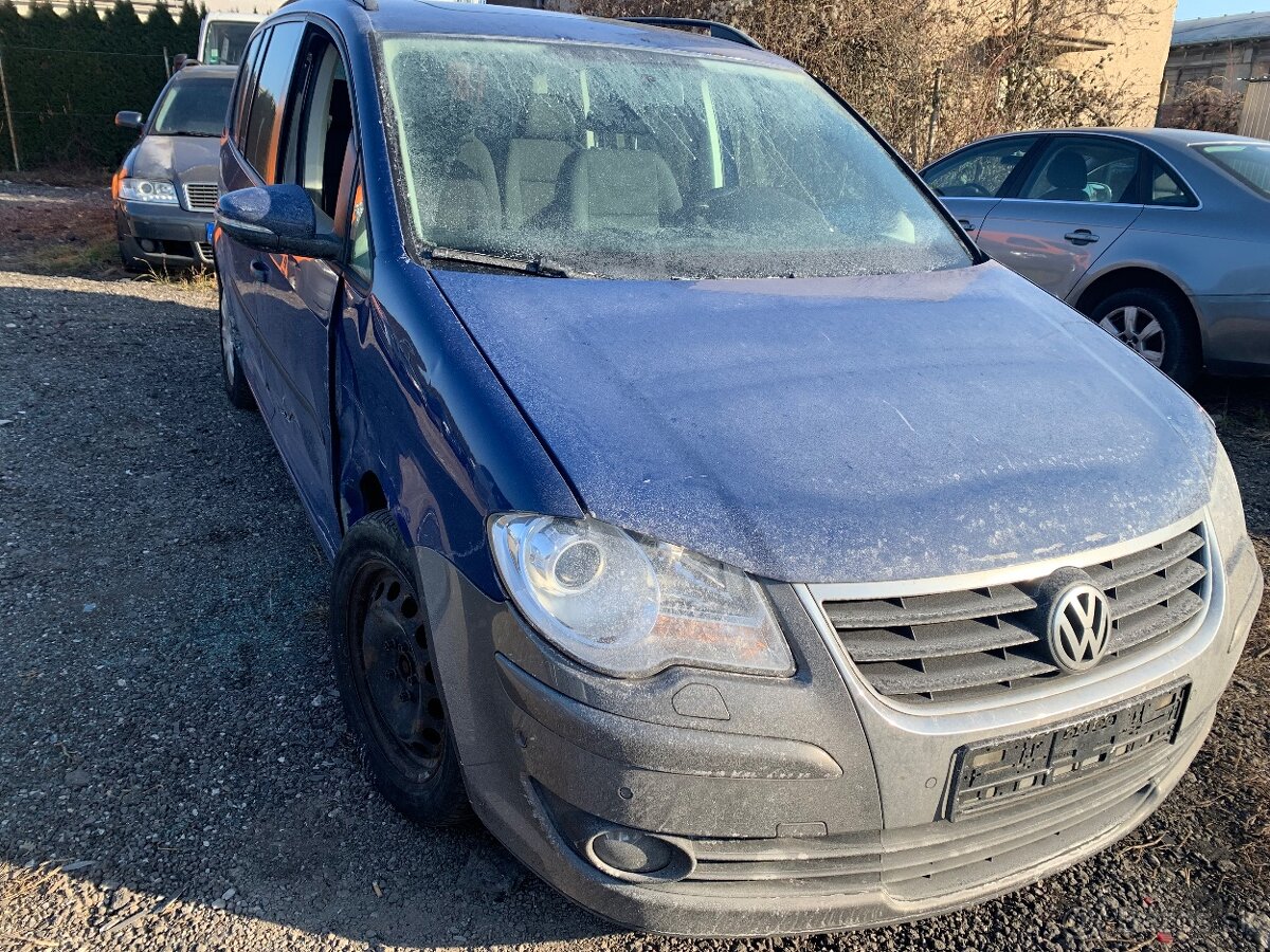 Rozpredam VW Touran  1.9TDI, Lift.