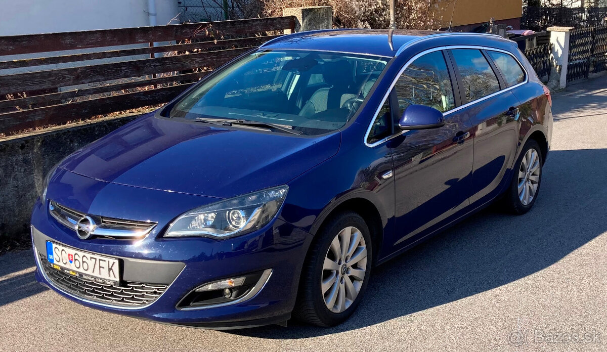 Opel Astra SportTourer 1.6CDTi Cosmo