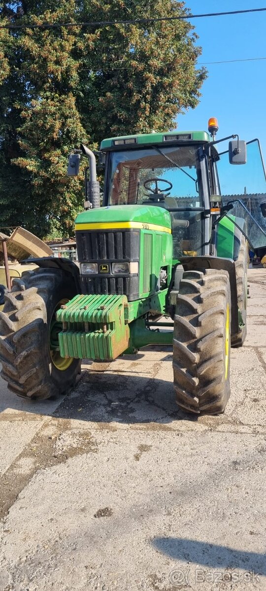 John Deere 7810