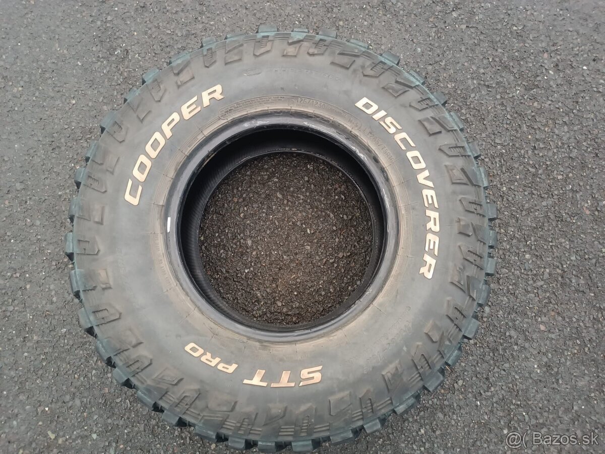 Cooper discoverer stt pro 285/75 r16