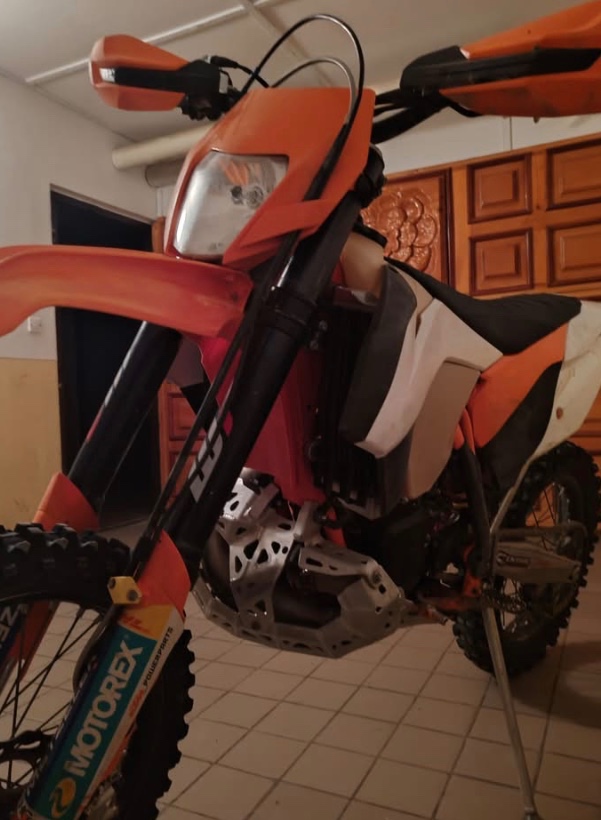 ktm exc 200