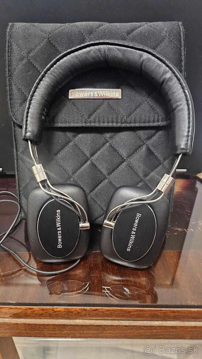 Bowers & Wilkins P5