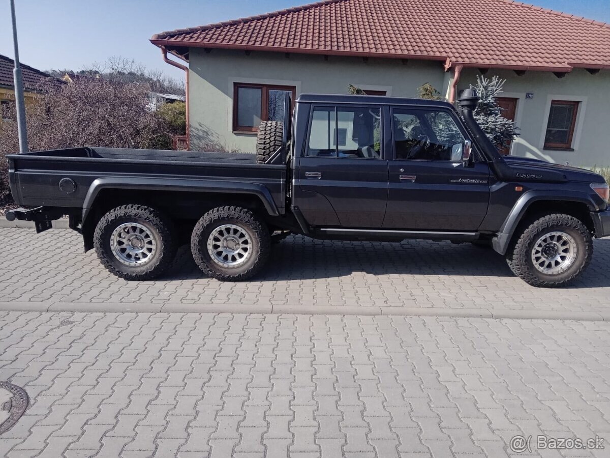 Land Cruiser 79 VDJ 6x6 4,5TD V8 200 PS, Speciál, MAX.Výbava