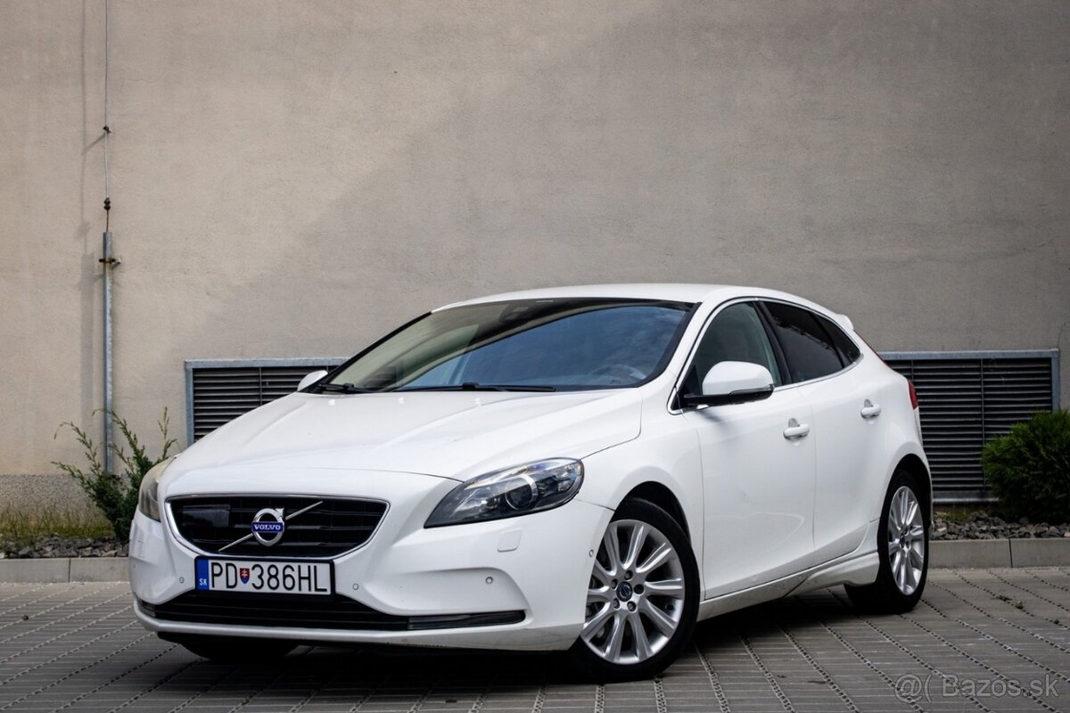 Volvo V40 D4 Momentum Geartronic