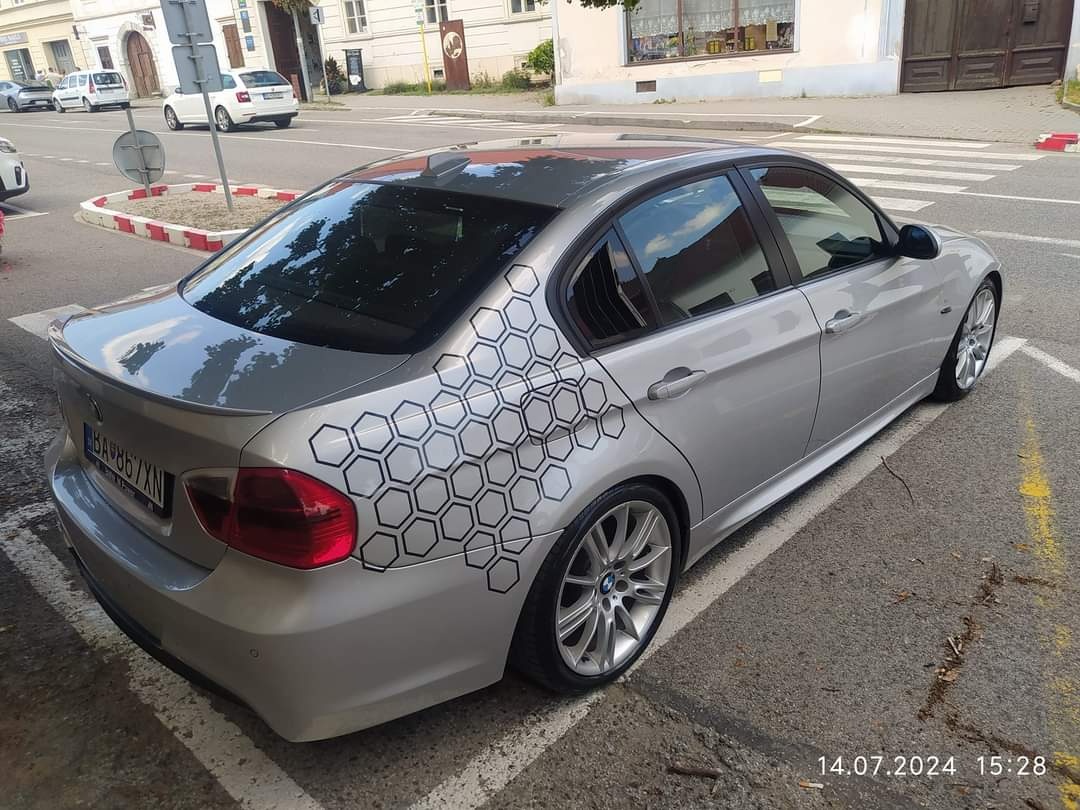 Bmw E⁹⁰ 320d 120kw M packet