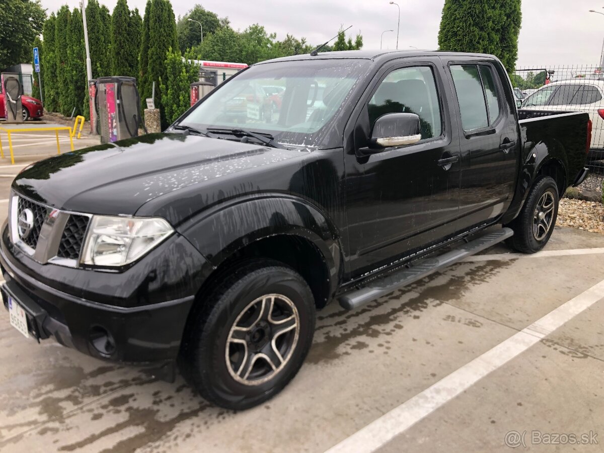 NISSAN NAVARA 2009 2.5D 4X4 + UZÁVIERKA ZAD. DIF.