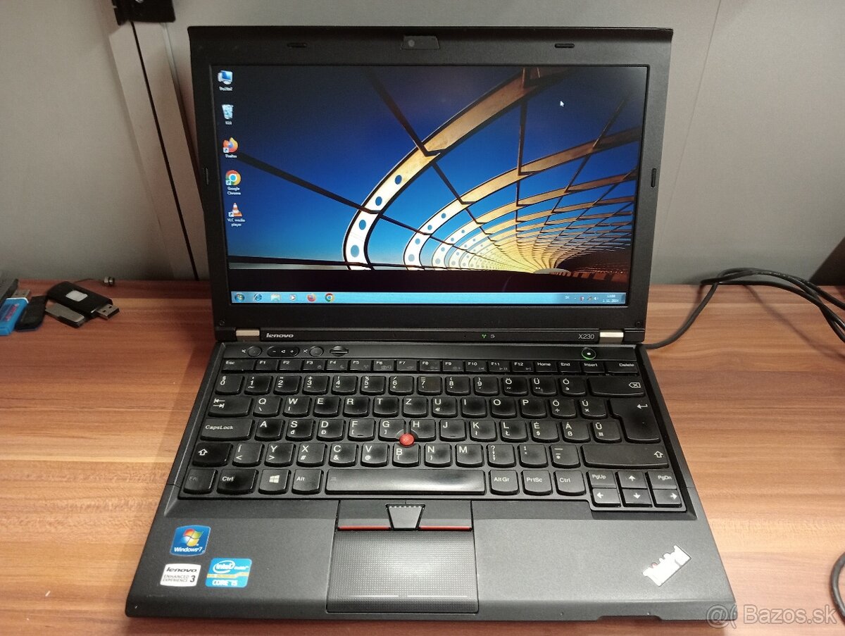 predám LENOVO THINKPAD X230 , WINDOWS 7 ,bez baterky