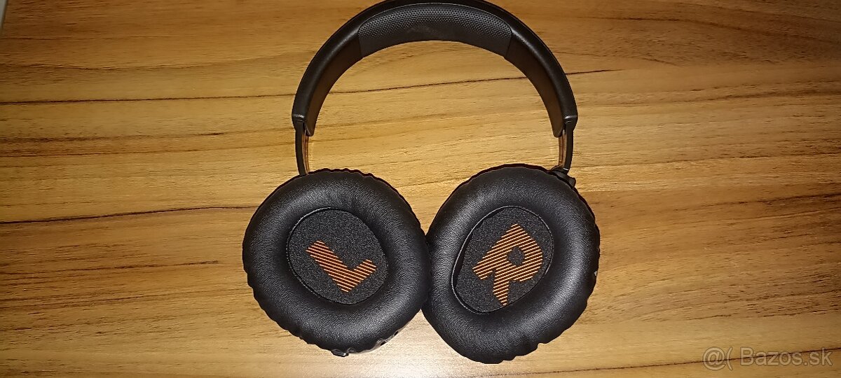 JBL Quantum 350 (ako nové)