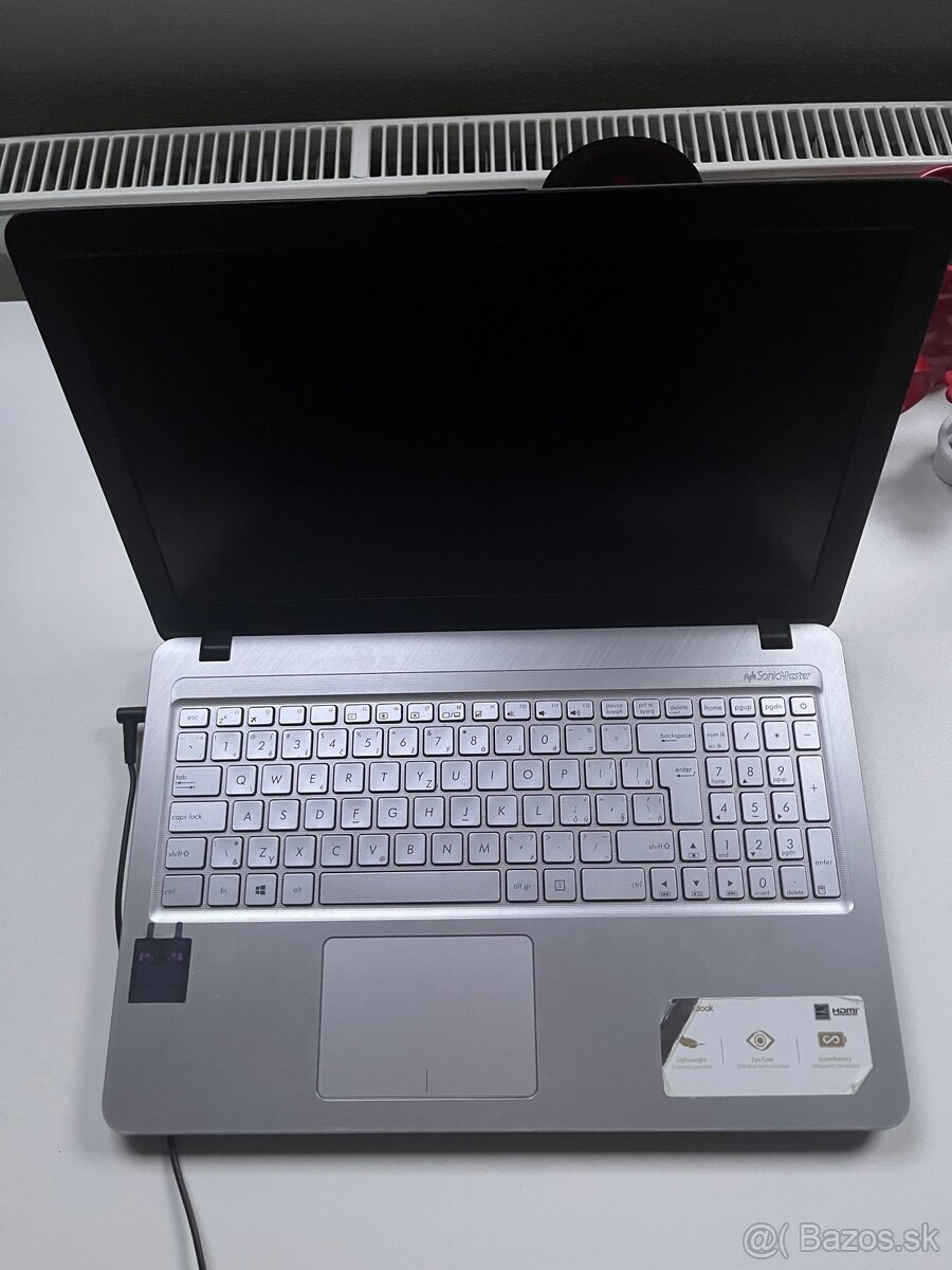 ASUS Vivobook X543