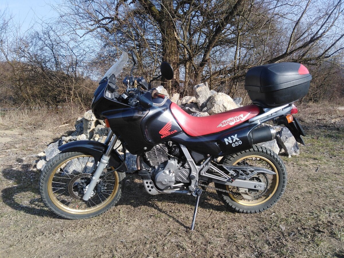 HONDA Dominator NX650