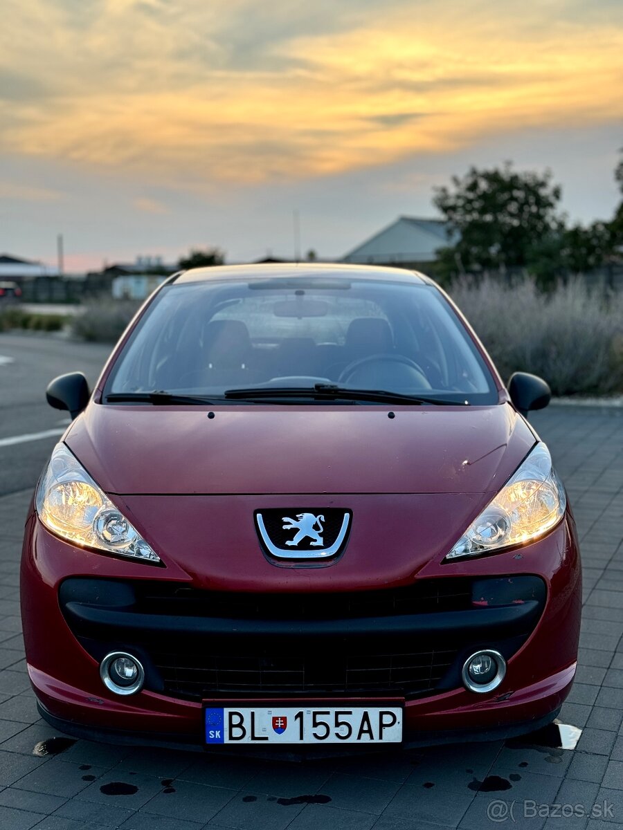 Na predaj: Peugeot 207 (2008), 1.4i, 65 kW, Benzín