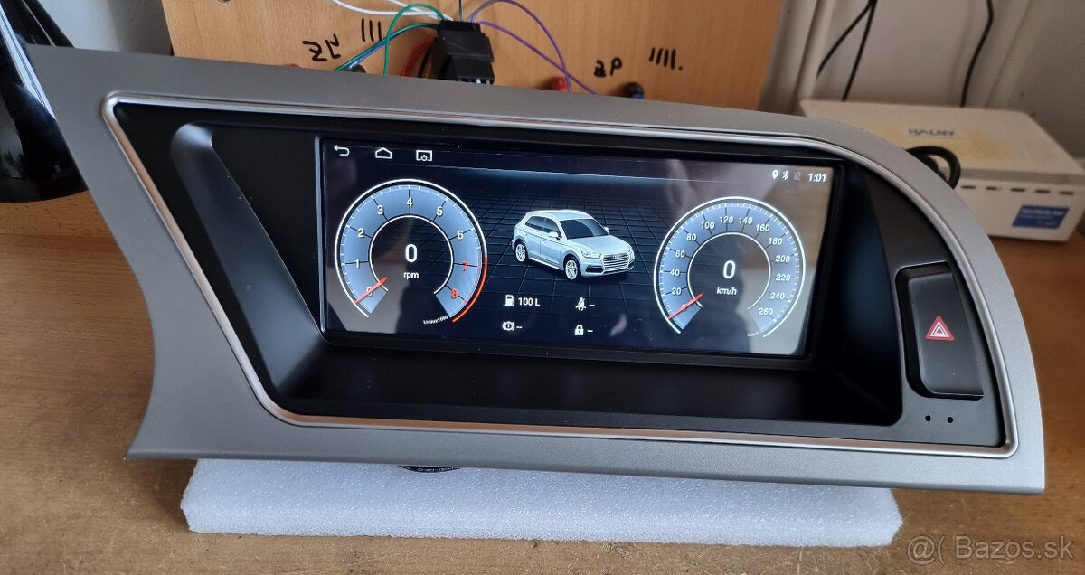 OEM Audi A4 autorádio s GPS