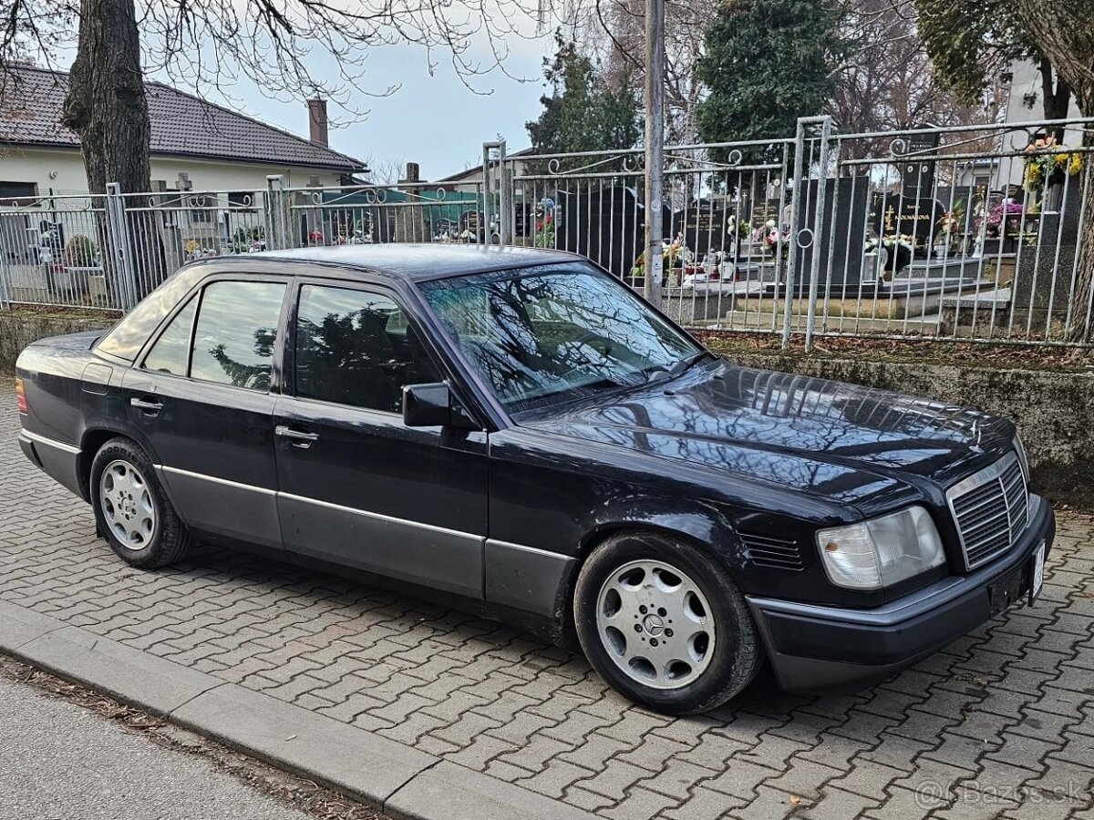 Predám Mercedes 300