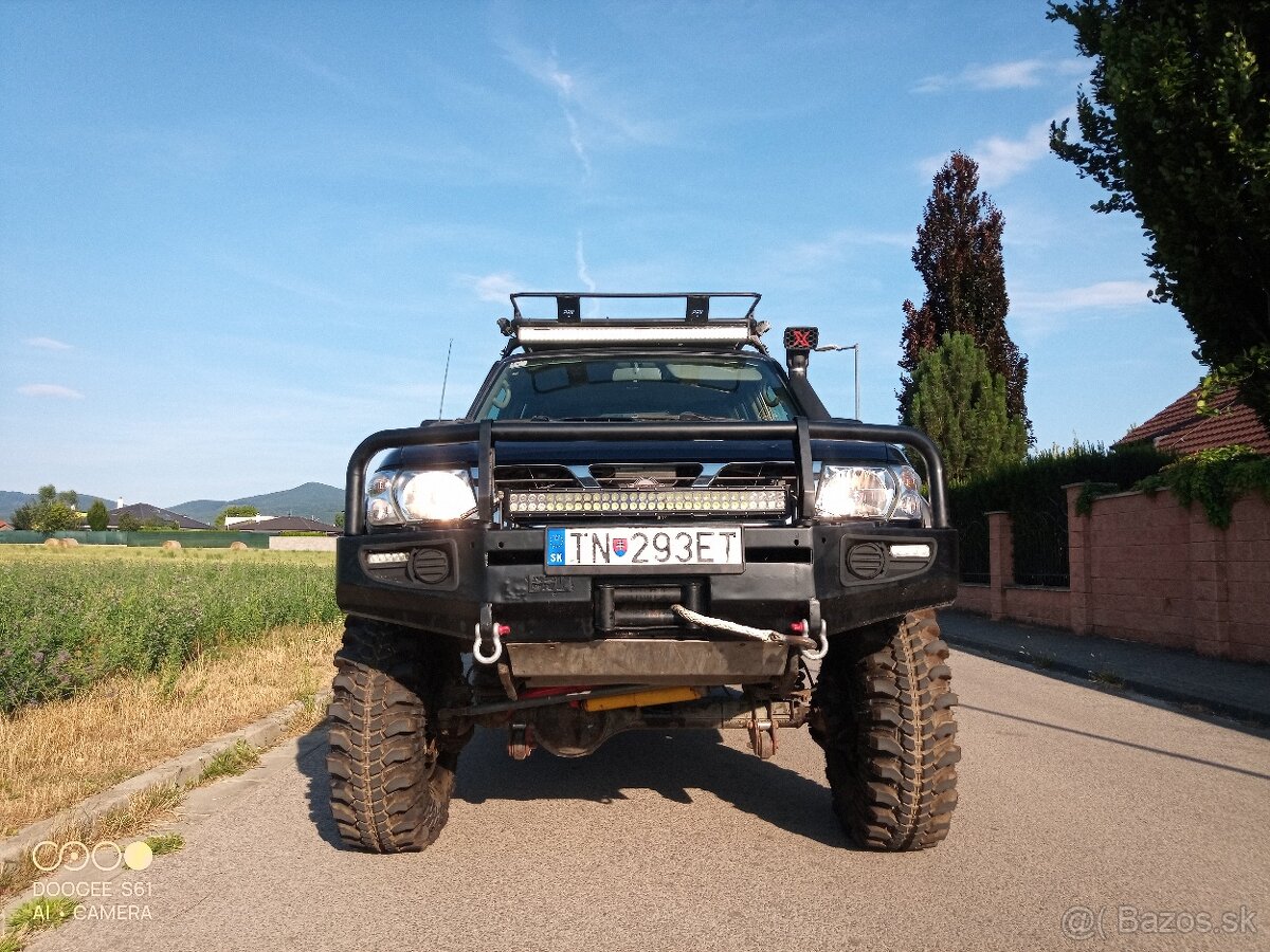 Nissan patrol GR Y61