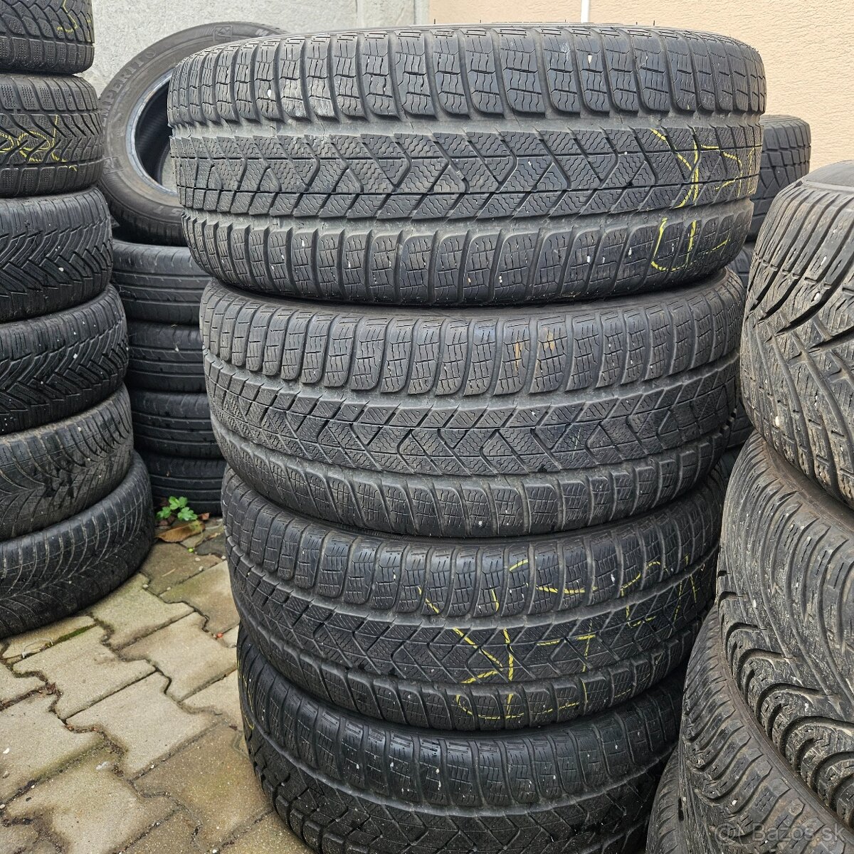 245/45 r19 pirelli