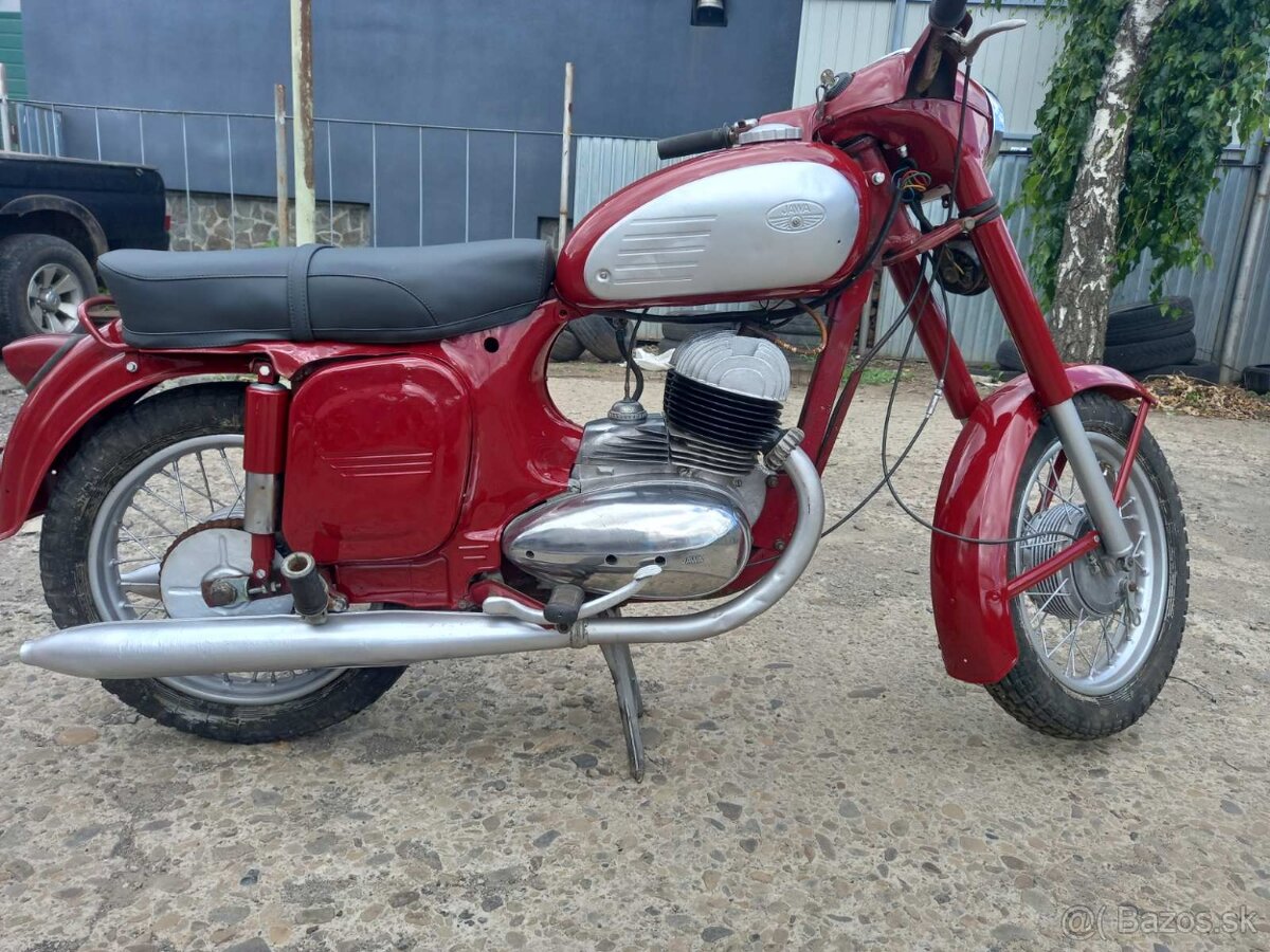 Jawa 350  dobrom stave