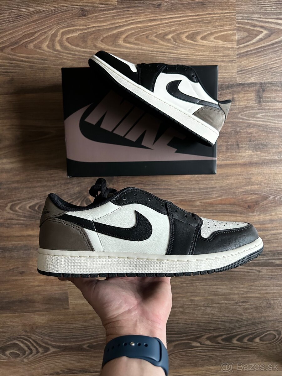 Air Jordan 1 low OG dark mocha (42,5)