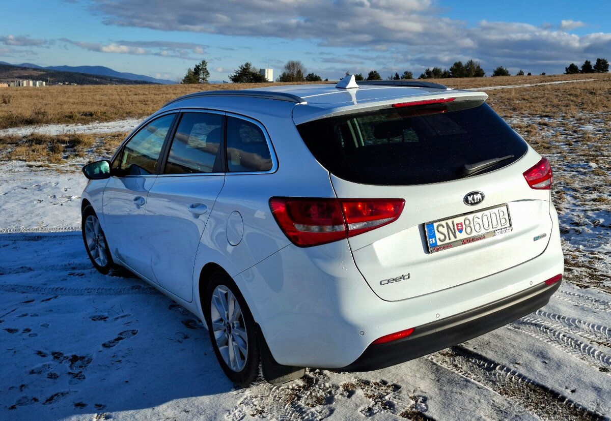 Kia Ceed 1.6 GDi SW Gold s paketom Zlatá edícia