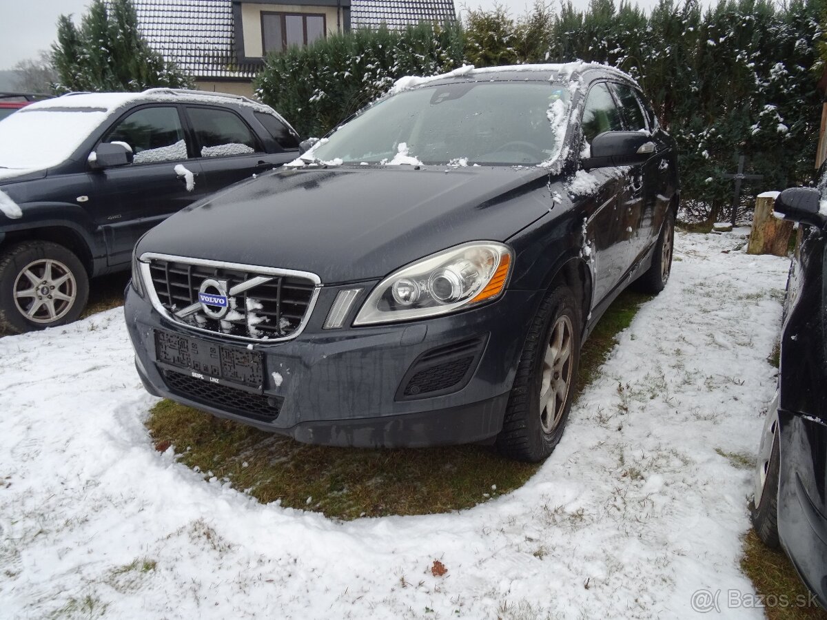 Volvo XC60 2,4 D-4x4 120KW 5 válců automat, dovoz Rakousko