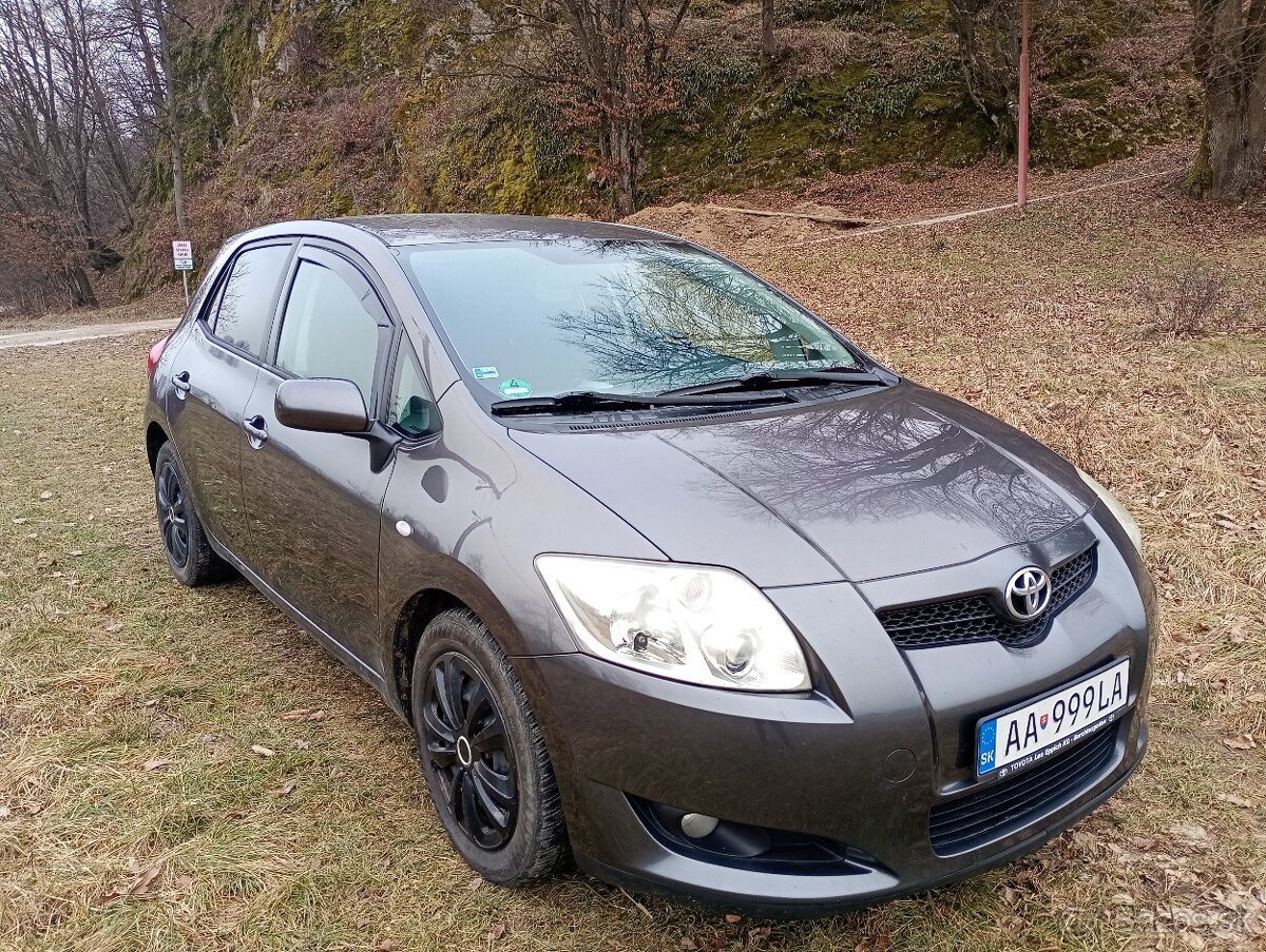 Toyota Auris 2007 šedá metalíza