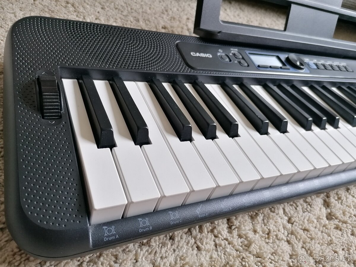 Klávesy CASIO CT-S 300