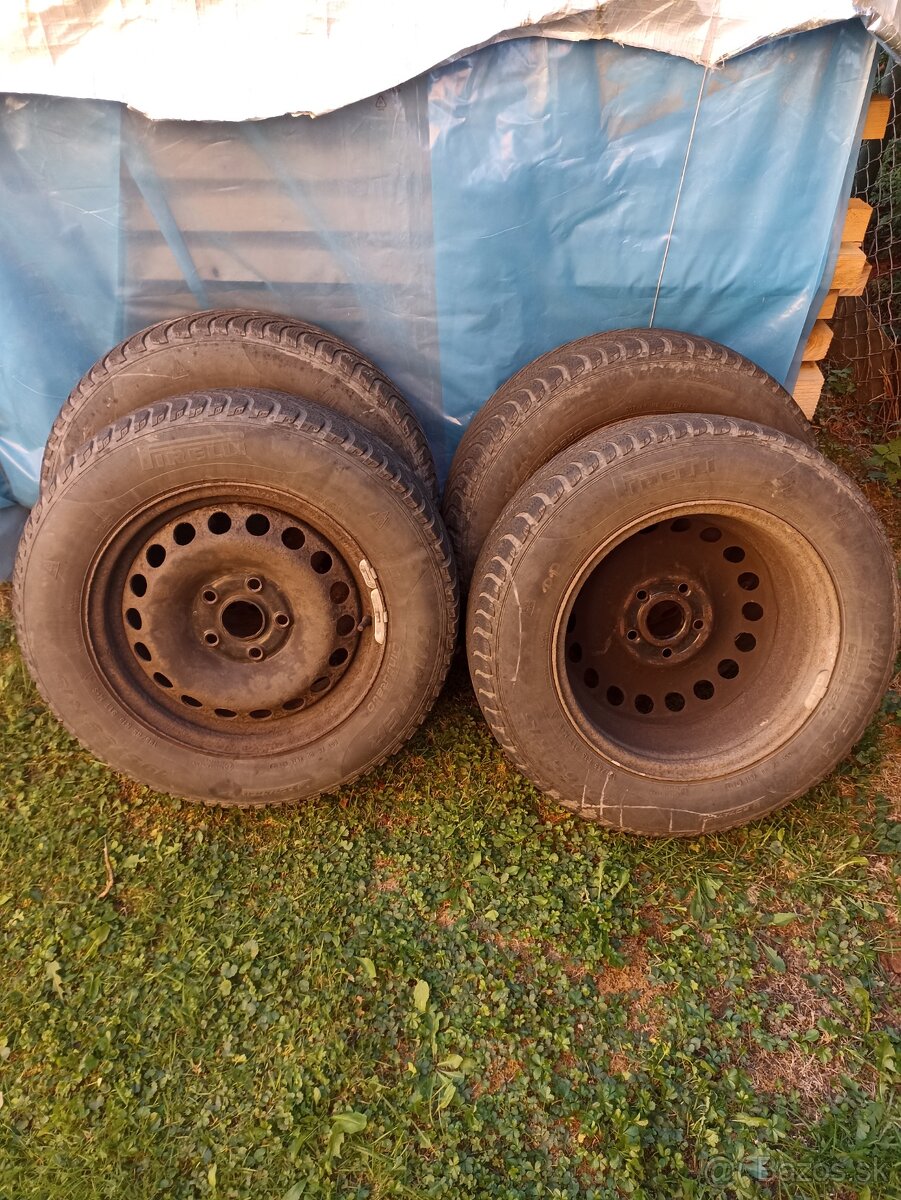 R15 zimna sada 195/65 R15 roztec 5x112