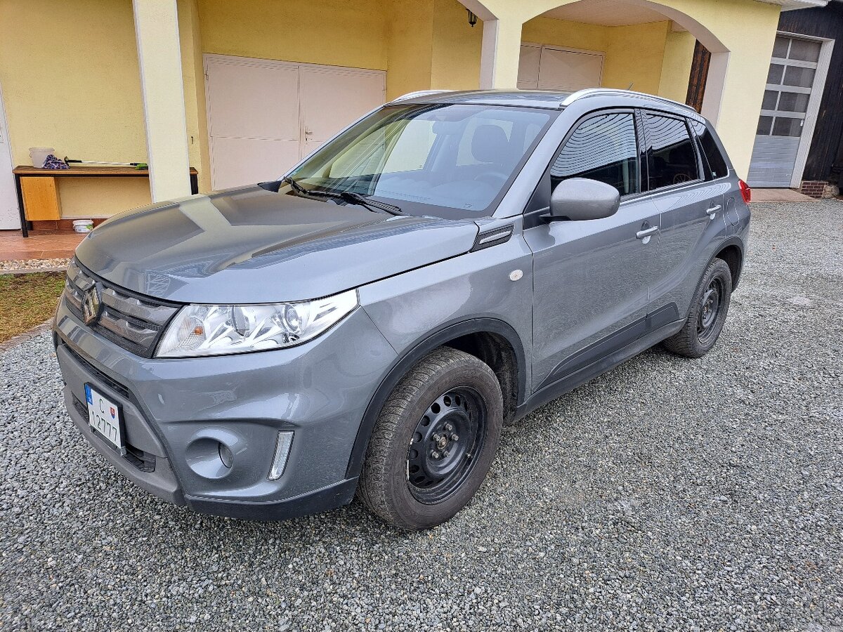 Vitara 2016, 4x4 1,6 benzín  , 88 kw, Navi, výhrev,