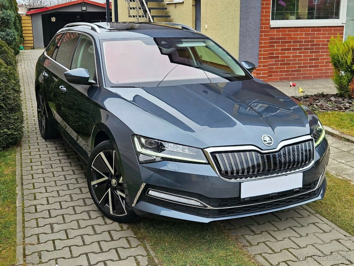 ŠKODA SUPERB COMBI iV FACELIFT PLUG IN HYBRID LED MATRIX FUL