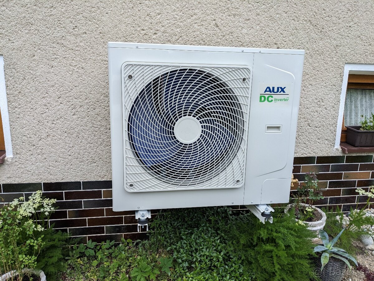 Tepelné čerpadlo AUX 12 kW