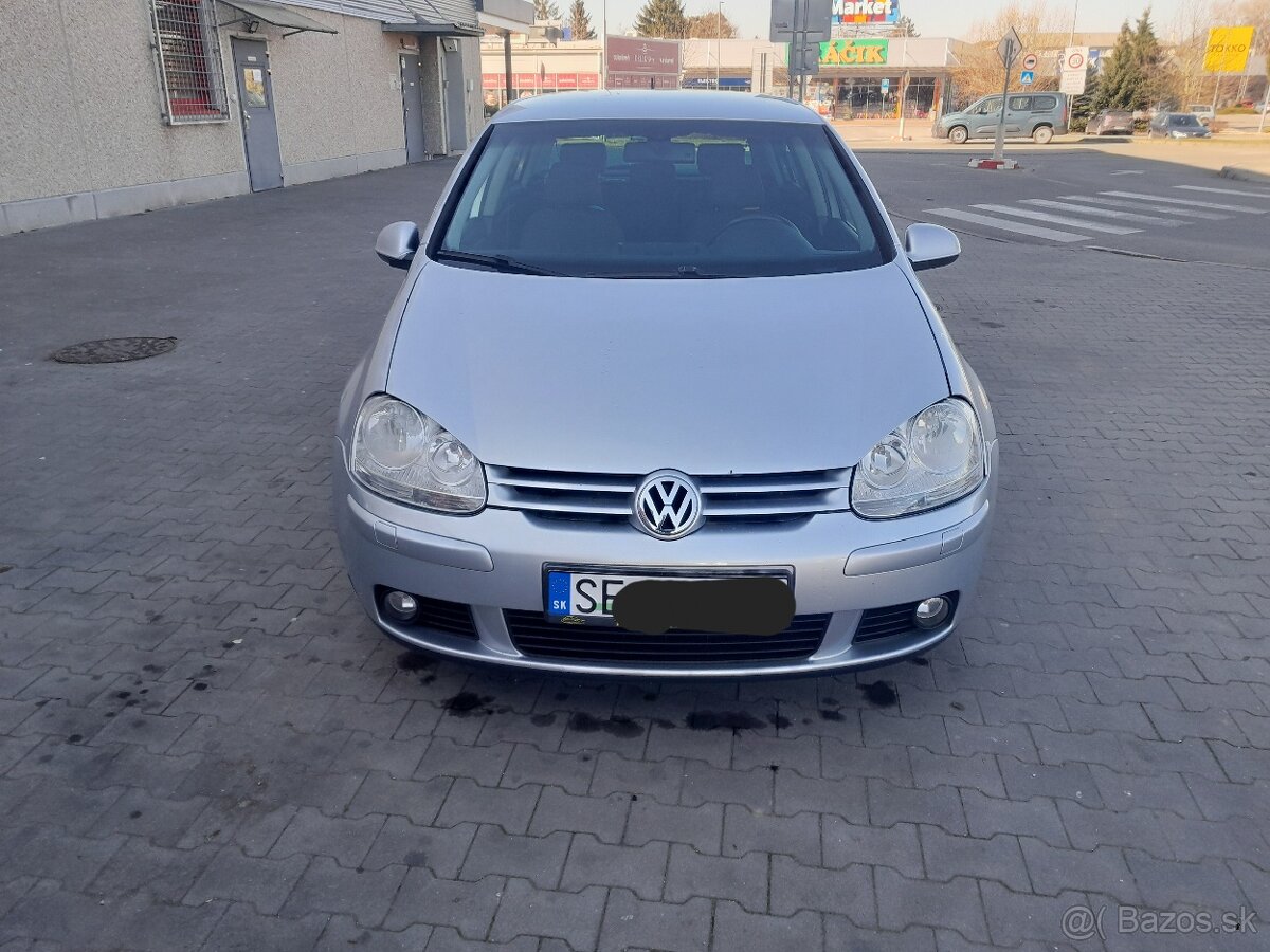 Vw Golf V  1.6 benzin