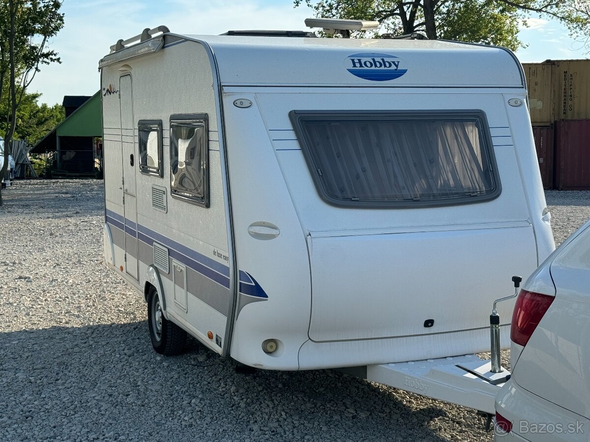 HOBBY De Luxe 400UL –  markíza, satelit