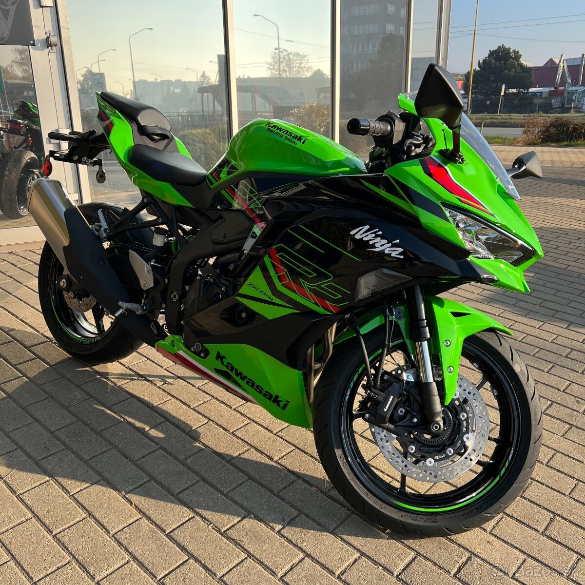 Kawasaki ZX-4RR zelená s rýchloradením