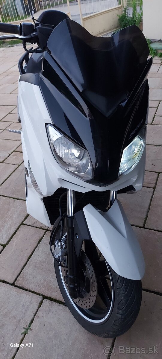 Yamaha  X -  max 125