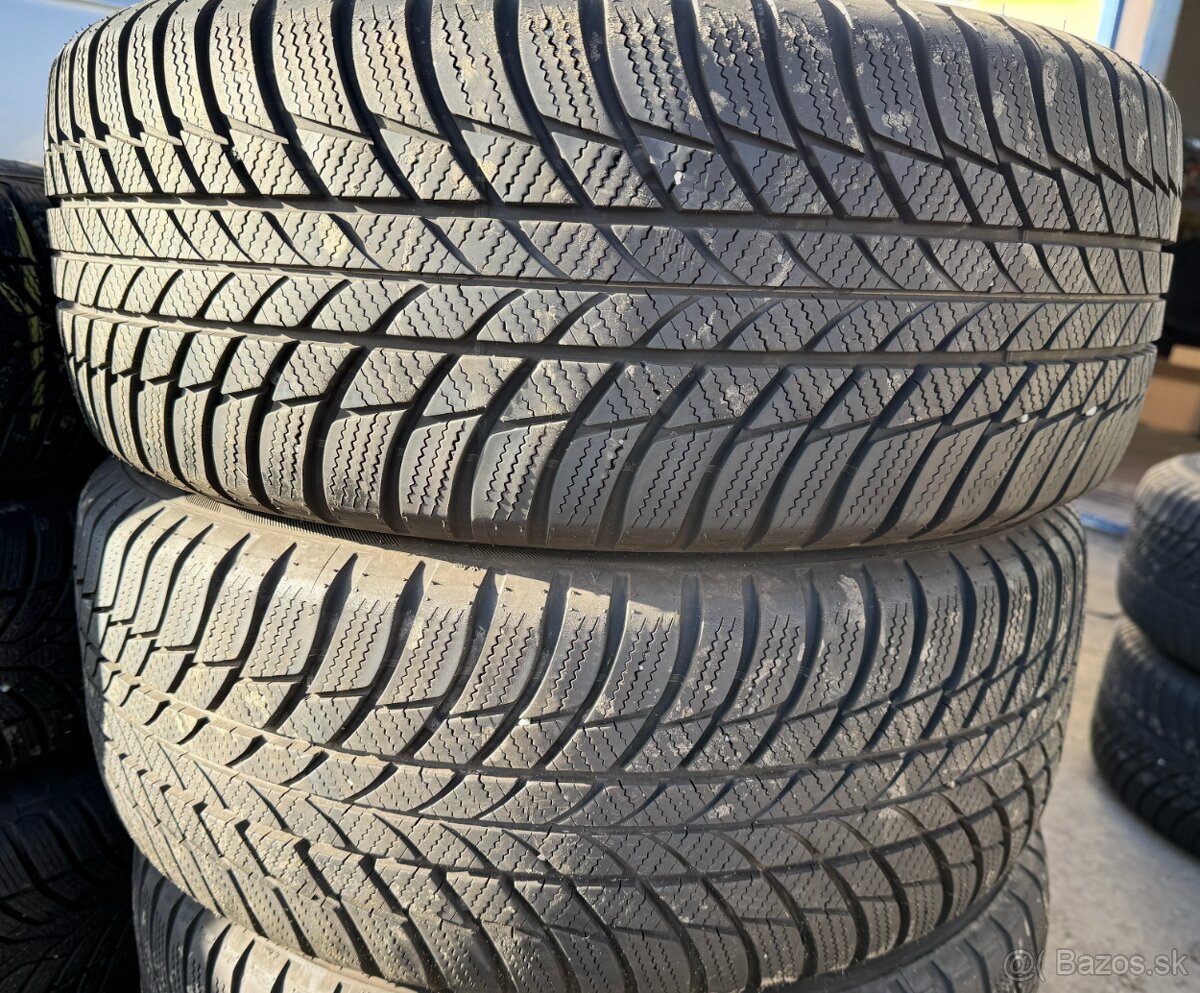 Bridgestone Blizak LM-001 225/50 R17 2021 7,35mm