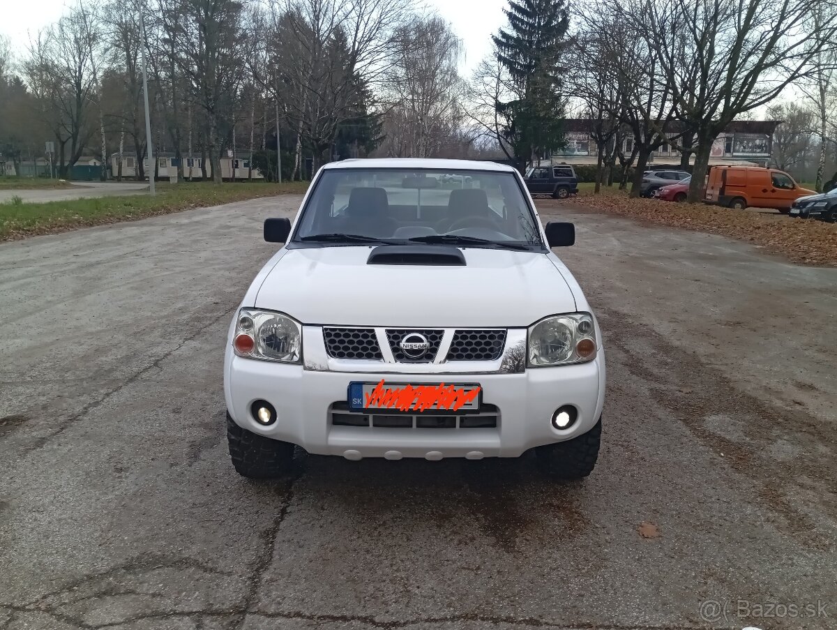 Nissan Navara NP300 4x4 , 2,5TDi