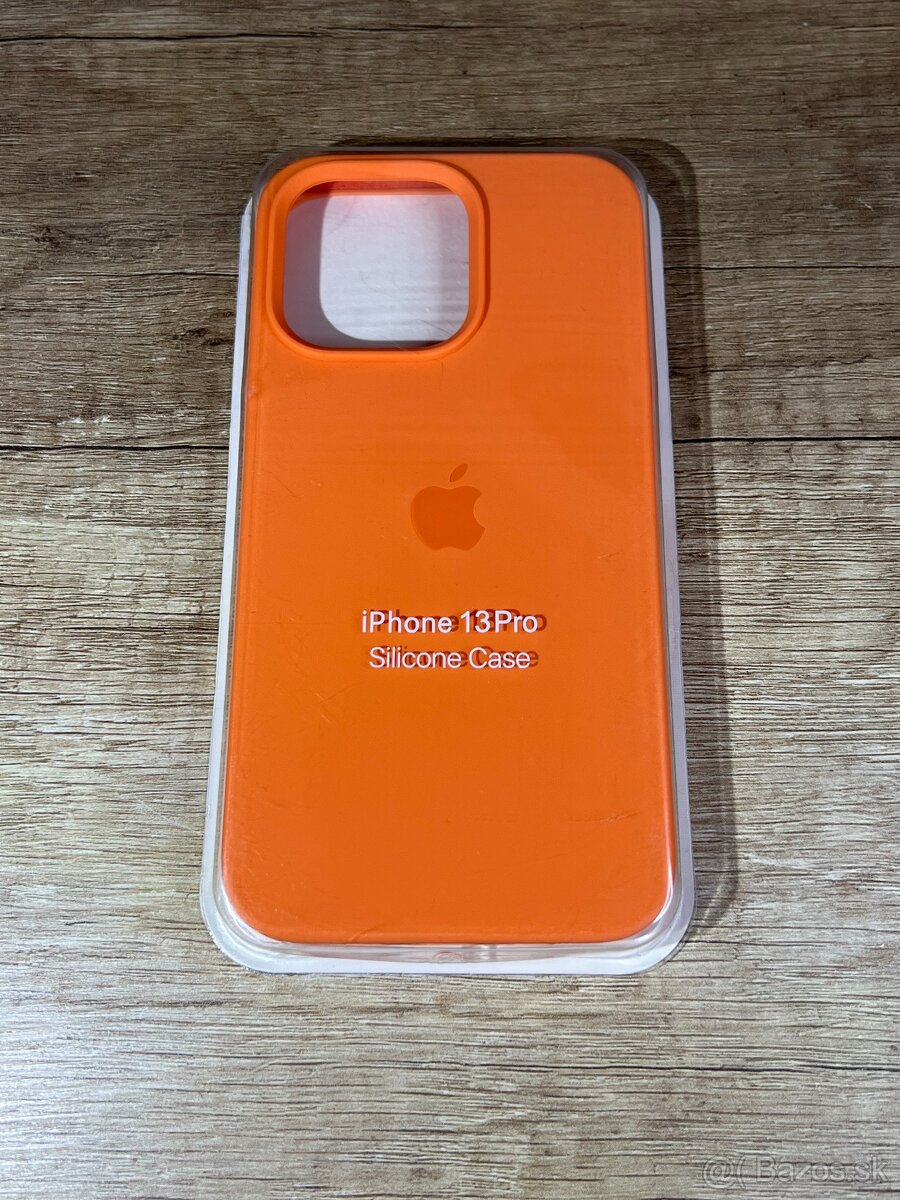 Apple iPhone 13 Pro silikónový kryt - Oranžová farba