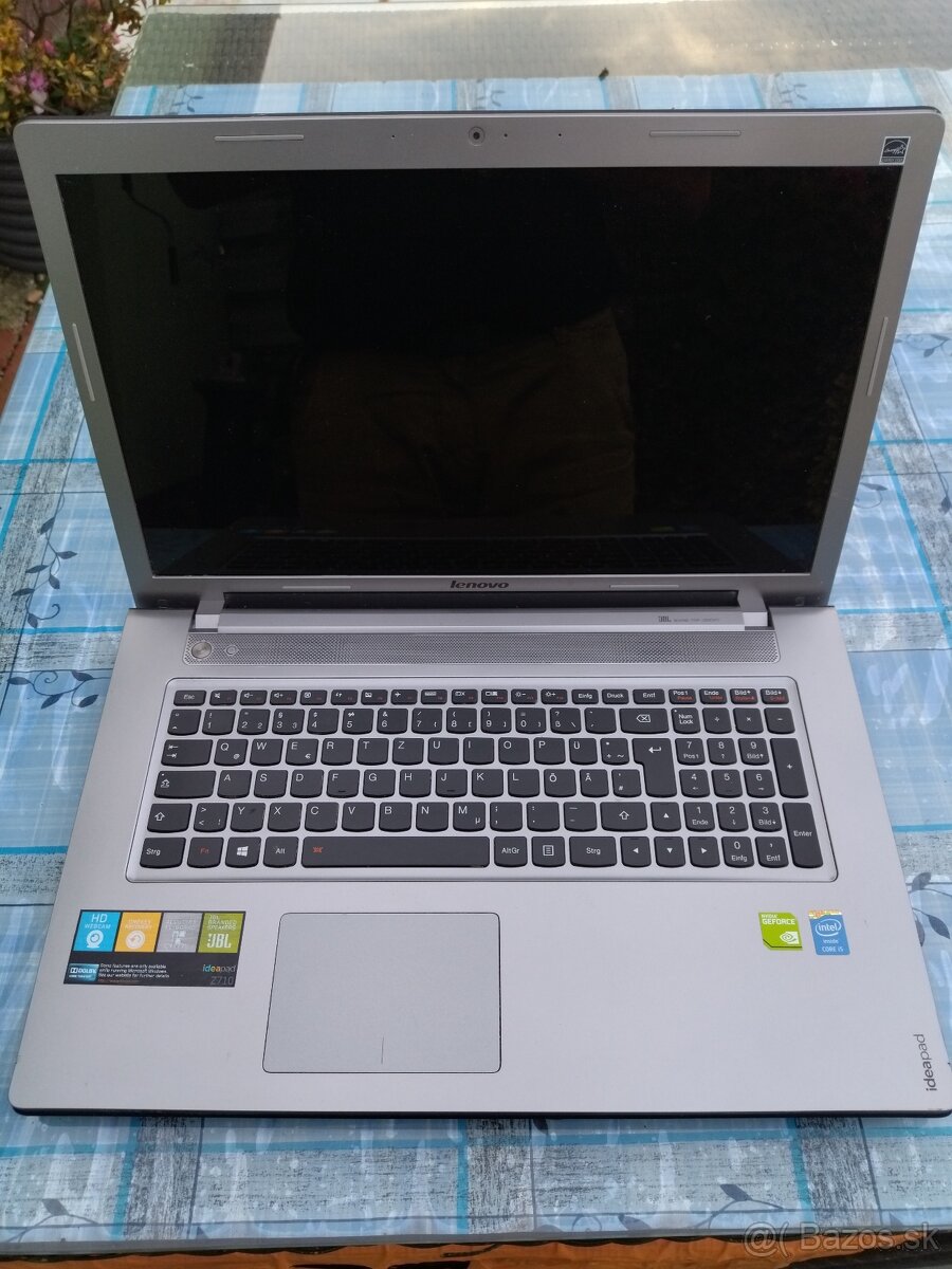 Lenovo IdeaPad Z710 Core i5/17,3"/SSD 256/8 DDR3 Top stav