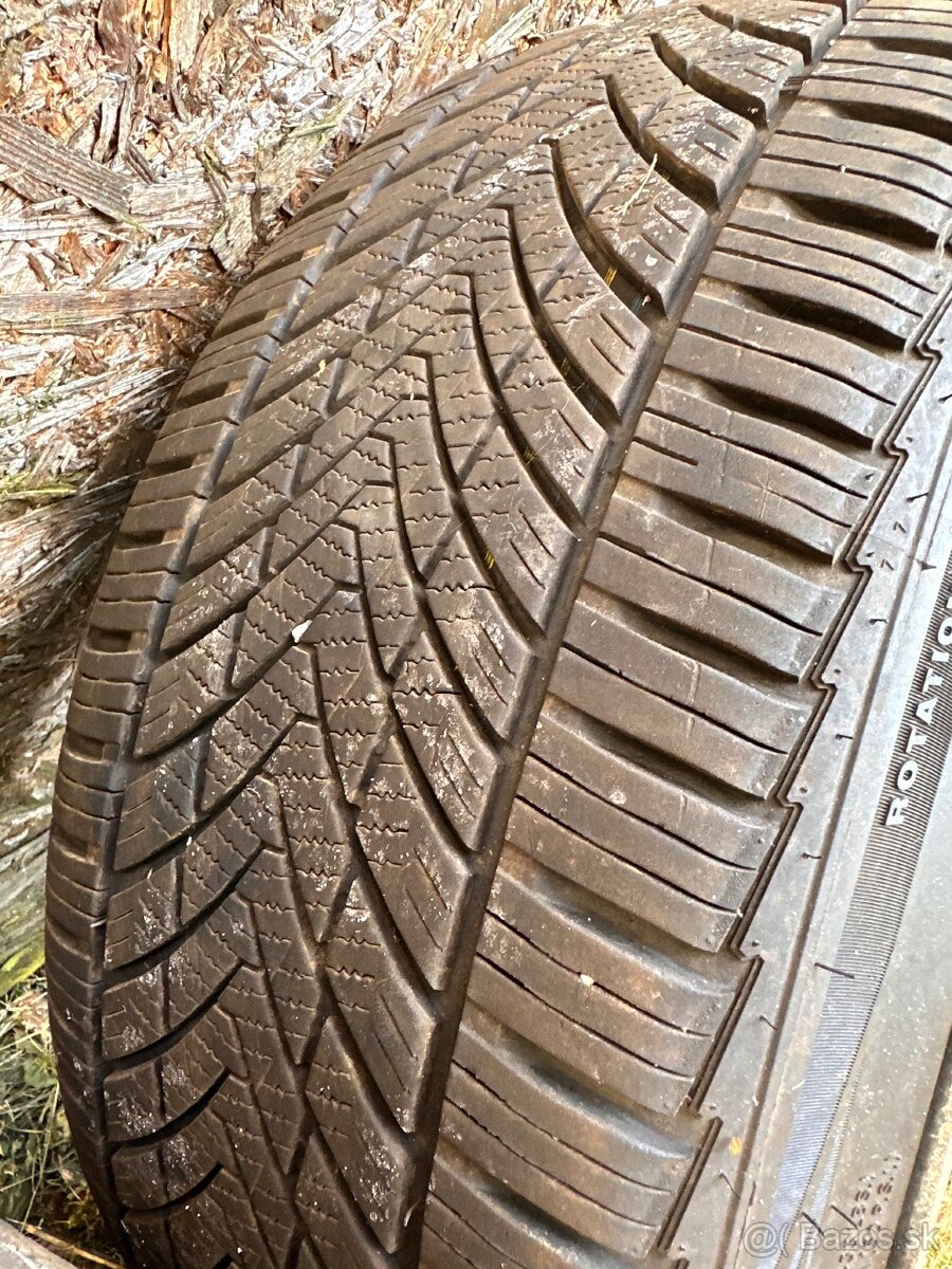 Rotalla RA03 Setula 4 Season 225/40 R19 93Y XL M+S