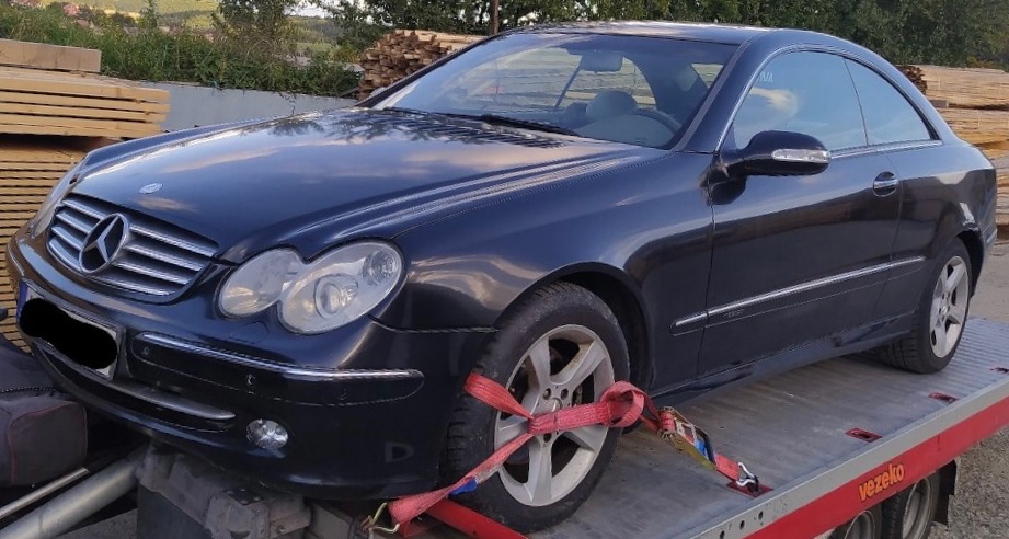 Rozpredám: Mercedes Clk 270, 220 Cdi, manuál,