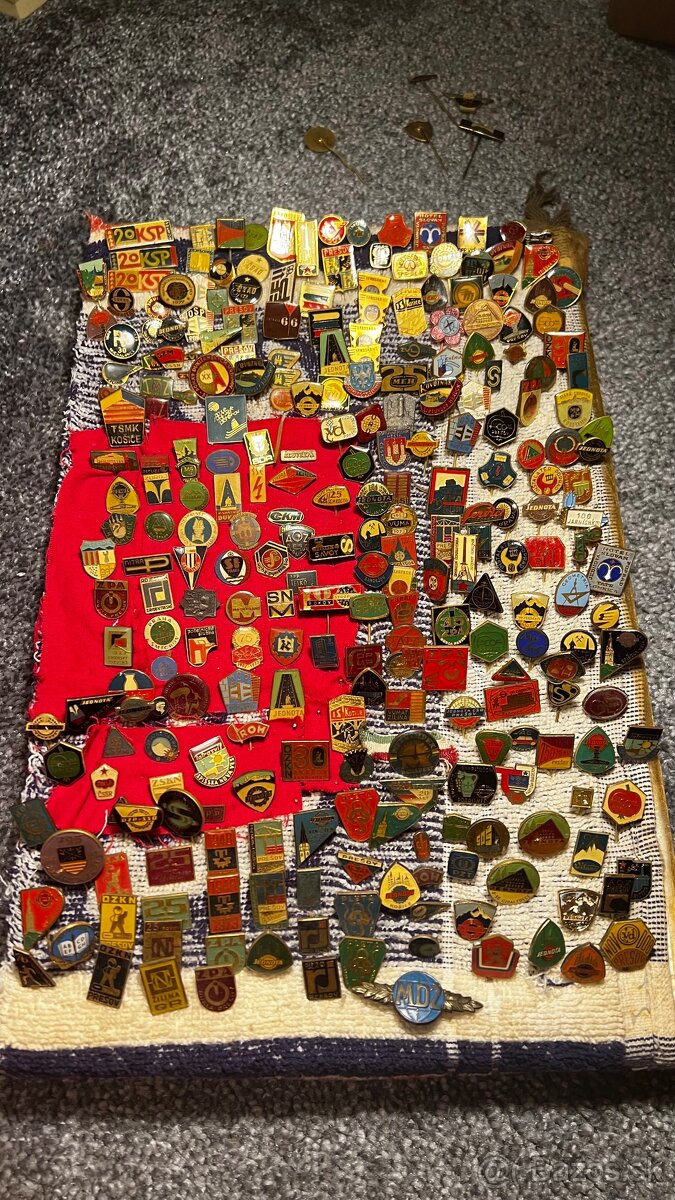 Zbierka československých odznakov